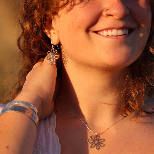 Ziggy Earrings: Silver / Small