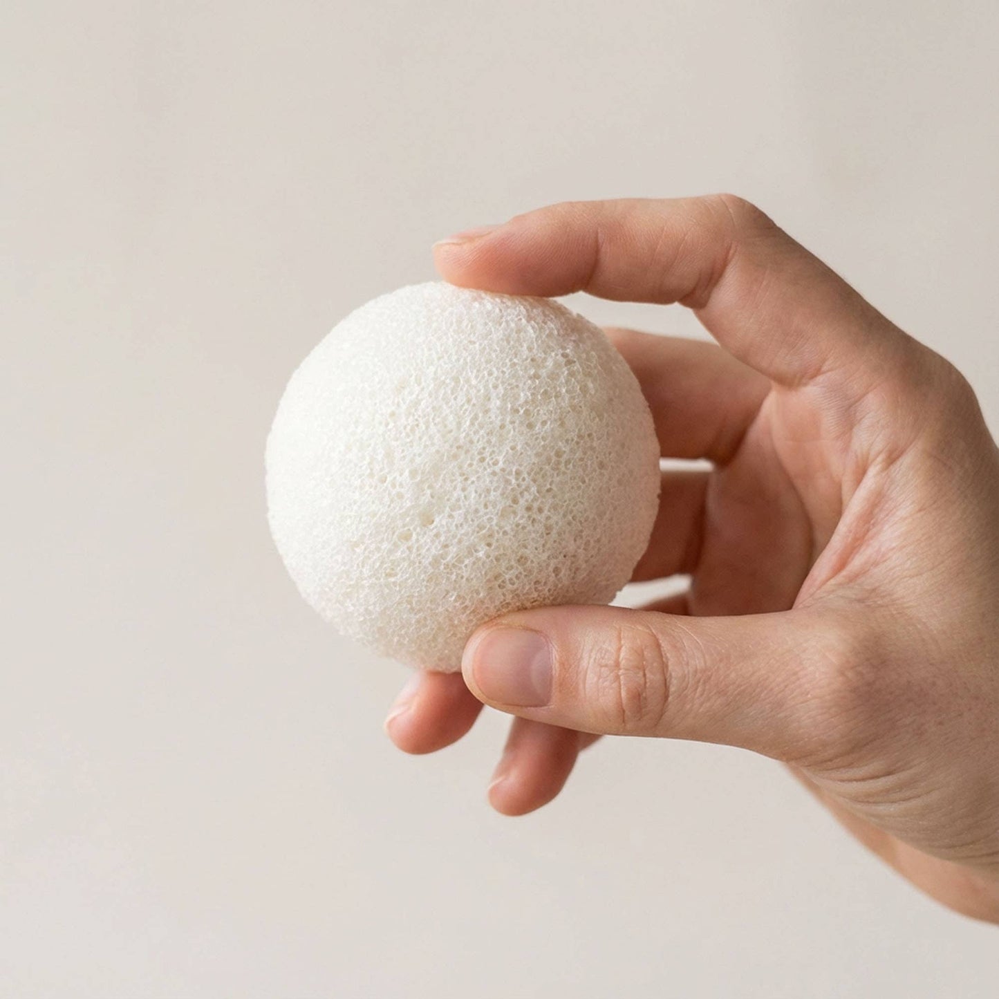 Natural Konjac Facial Cleansing Sponge | Rust