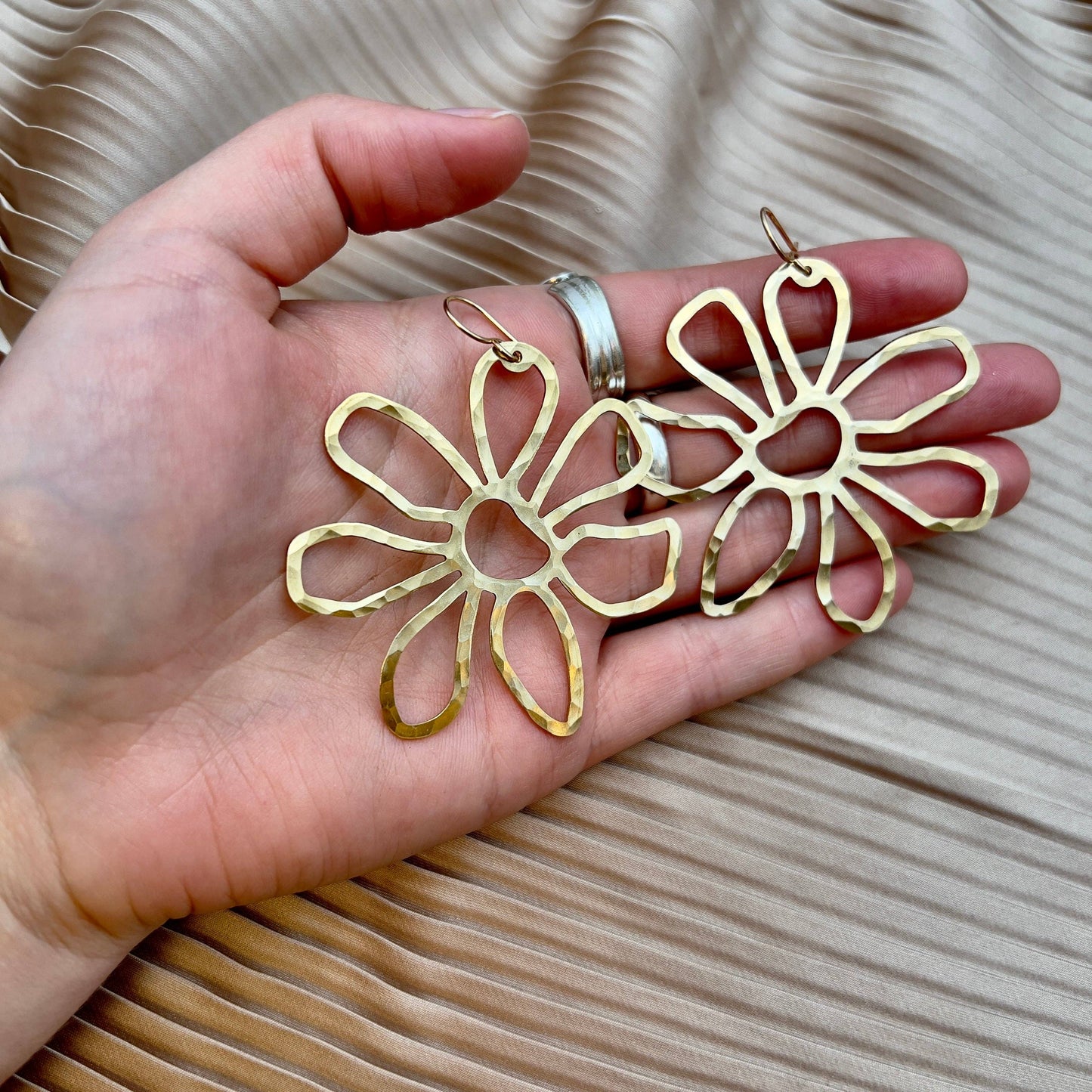 Ziggy Earrings: Silver / Small